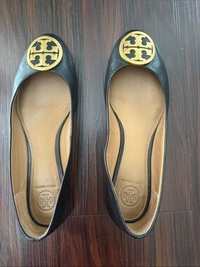 Tory Burch Black Leather Ballet Flats with Gold Logo Emblem